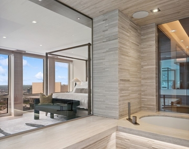 111 E Chestnut Street - Photo Thumbnail 53