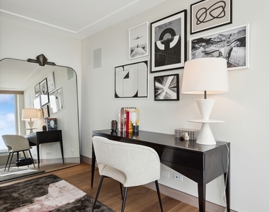 111 E Chestnut Street - Photo Thumbnail 57
