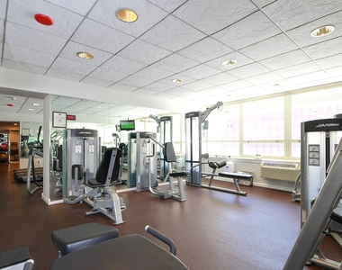 111 E Chestnut Street - Photo Thumbnail 71