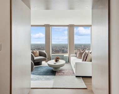 111 E Chestnut Street - Photo Thumbnail 27
