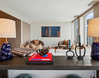 111 E Chestnut Street - Photo Thumbnail 39