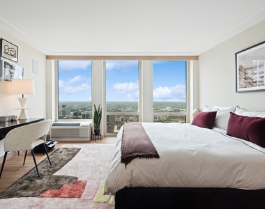 111 E Chestnut Street - Photo Thumbnail 55