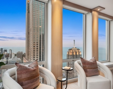 111 E Chestnut Street - Photo Thumbnail 33