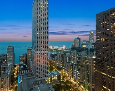 111 E Chestnut Street - Photo Thumbnail 61
