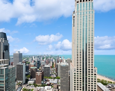 111 E Chestnut Street - Photo Thumbnail 67