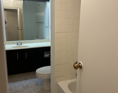 366 W Miner Street - Photo Thumbnail 9
