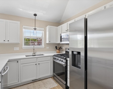 1116 Kensington Drive - Photo Thumbnail 24