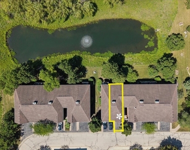 1116 Kensington Drive - Photo Thumbnail 2