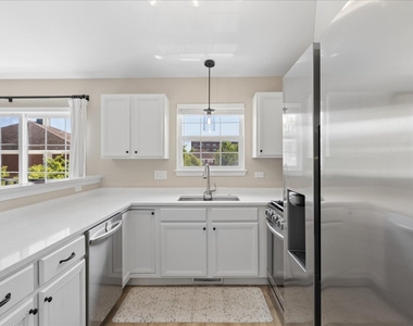 1116 Kensington Drive - Photo Thumbnail 26