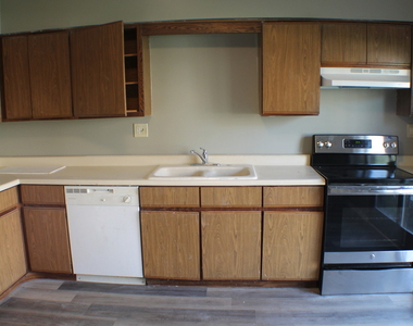 2902 31st Street - Photo Thumbnail 13
