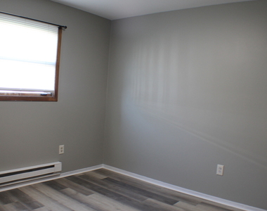 2902 31st Street - Photo Thumbnail 7