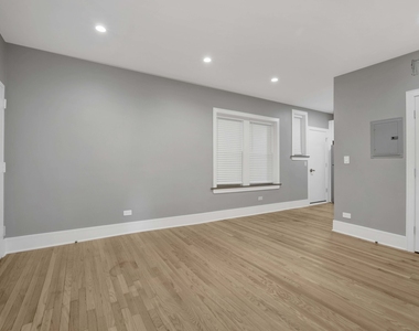 6403 N Wayne Avenue - Photo Thumbnail 6