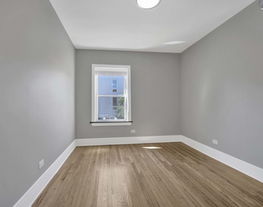 6403 N Wayne Avenue - Photo Thumbnail 9