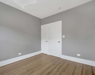6403 N Wayne Avenue - Photo Thumbnail 13