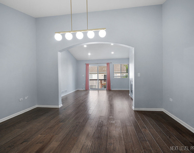 3023 Saganashkee Lane - Photo Thumbnail 10