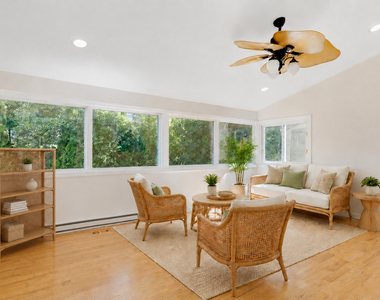 421 Collen Drive - Photo Thumbnail 11