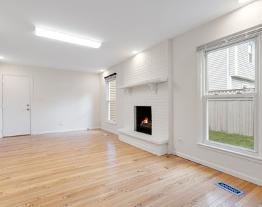 421 Collen Drive - Photo Thumbnail 7