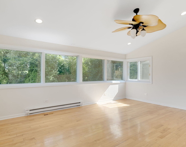 421 Collen Drive - Photo Thumbnail 10