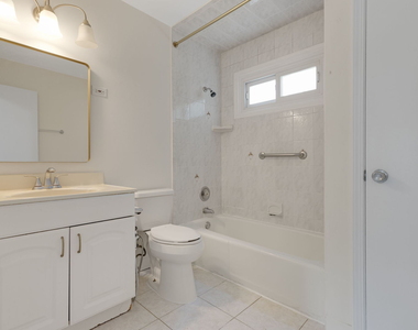 421 Collen Drive - Photo Thumbnail 17