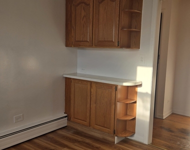 3923 Howard Street - Photo Thumbnail 7