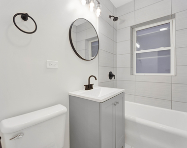 6403 N Wayne Avenue - Photo Thumbnail 12