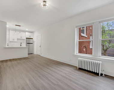 6403 N Wayne Avenue - Photo Thumbnail 1