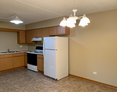 410 Schiller Street - Photo Thumbnail 6