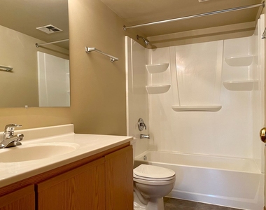 410 Schiller Street - Photo Thumbnail 13
