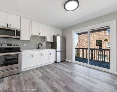 7653 S Roberts Road - Photo Thumbnail 7