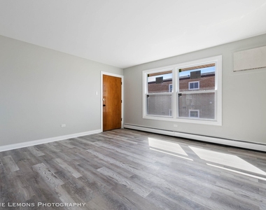 7653 S Roberts Road - Photo Thumbnail 2