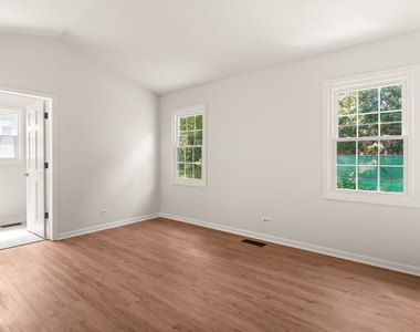 198 Mistwood Lane - Photo Thumbnail 10
