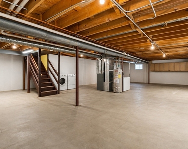198 Mistwood Lane - Photo Thumbnail 17