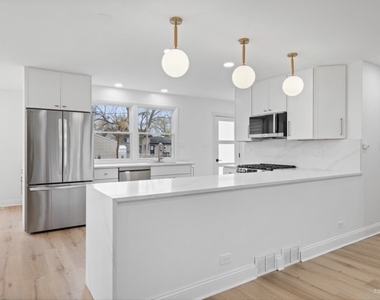 8766.. S 83rd Ct.. Avenue - Photo Thumbnail 7