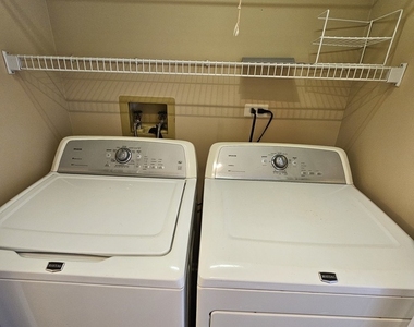 2315 N Meadows Lane - Photo Thumbnail 22