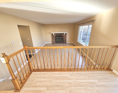 2315 N Meadows Lane - Photo Thumbnail 10