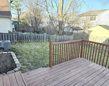 2315 N Meadows Lane - Photo Thumbnail 23