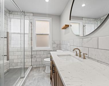 5010 N Major Avenue - Photo Thumbnail 7