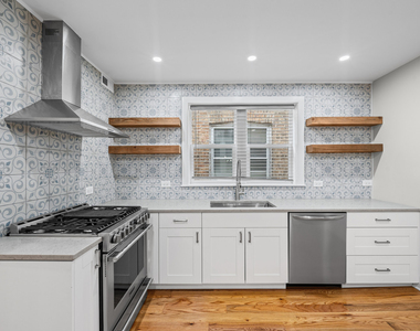 5010 N Major Avenue - Photo Thumbnail 11