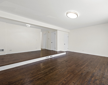 1615 W Greenleaf Avenue - Photo Thumbnail 4