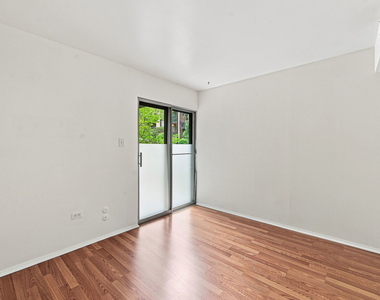 6109 Knoll Wood Road - Photo Thumbnail 10