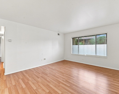 6109 Knoll Wood Road - Photo Thumbnail 6