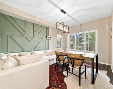 4144 Florence Way - Photo Thumbnail 3