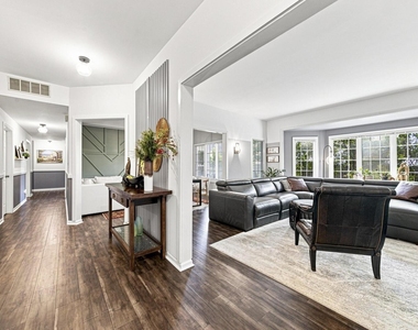 4144 Florence Way - Photo Thumbnail 1