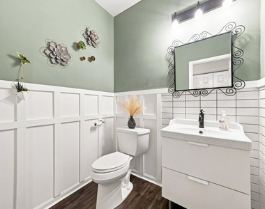 4144 Florence Way - Photo Thumbnail 9