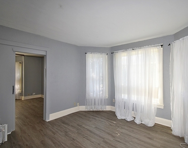 105 N Jefferson Street - Photo Thumbnail 7
