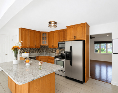 697 Hickory Drive - Photo Thumbnail 2