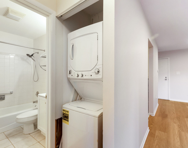 611 W Central Road - Photo Thumbnail 7