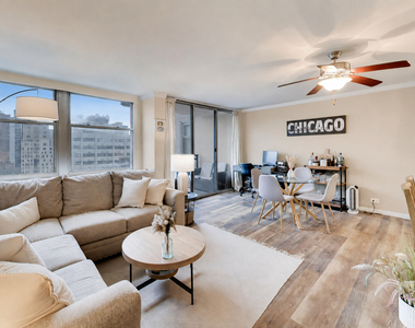 30 E Elm Street - Photo Thumbnail 4