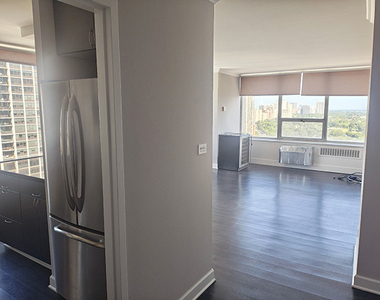 70 W Burton Place - Photo Thumbnail 2