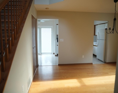 22115 W Pasadena Drive - Photo Thumbnail 2